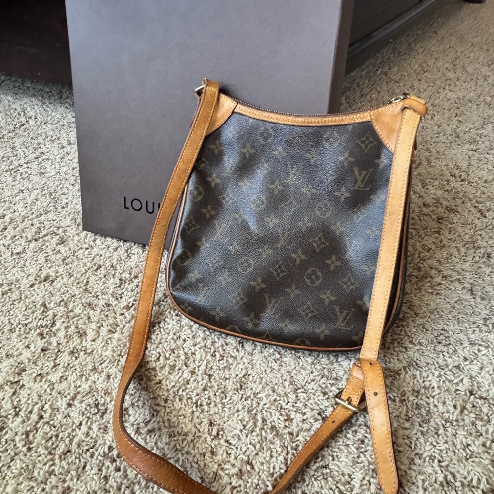 Louis Vuitton Monogram Canvas Odeon PM Shoulder Bag - Picture 2 of 6